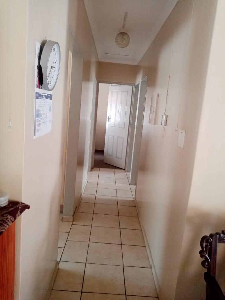 3 Bedroom Property for Sale in Dorandia Gauteng