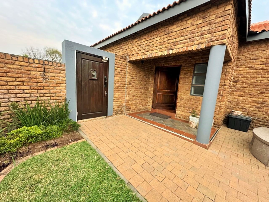 4 Bedroom Property for Sale in Clubview Gauteng