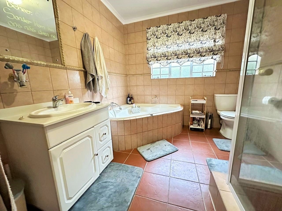 4 Bedroom Property for Sale in Clubview Gauteng