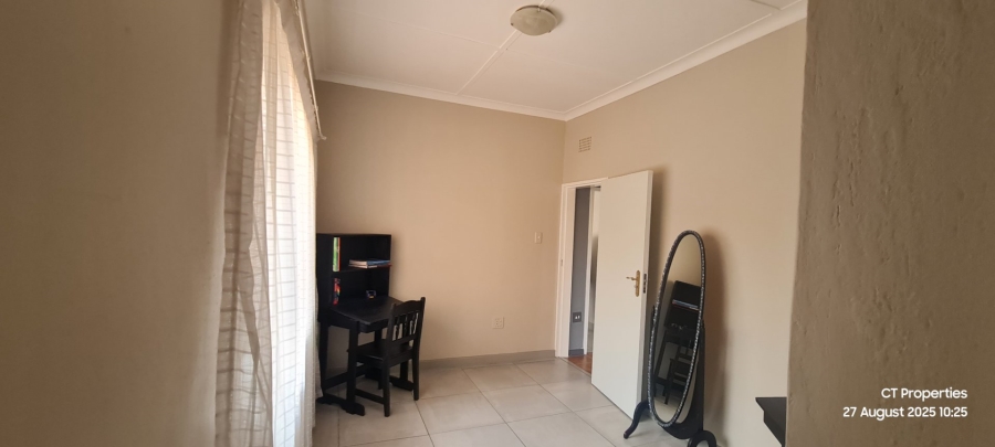 3 Bedroom Property for Sale in Parkdene Gauteng
