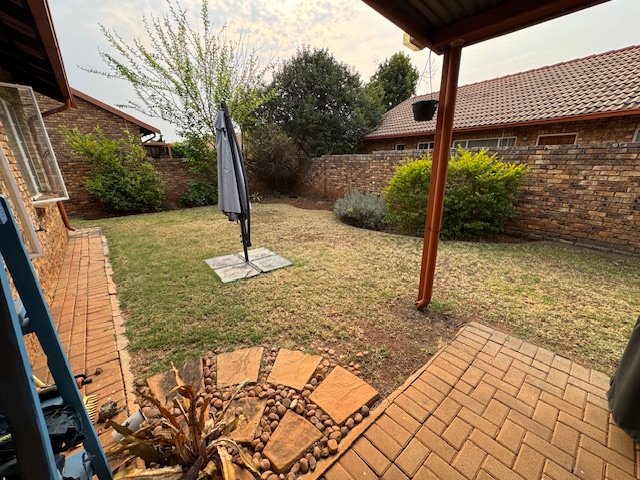 2 Bedroom Property for Sale in Amberfield Glen Gauteng