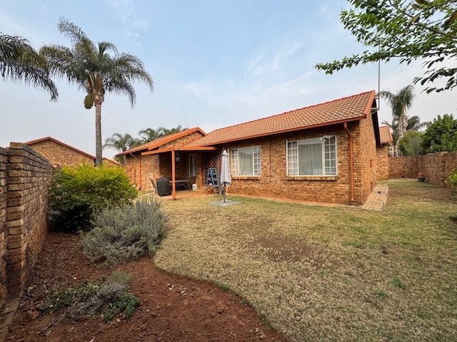 2 Bedroom Property for Sale in Amberfield Glen Gauteng