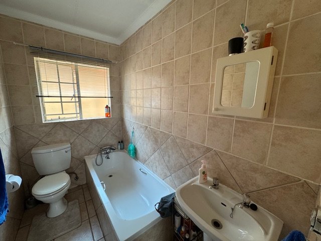 2 Bedroom Property for Sale in Amberfield Glen Gauteng