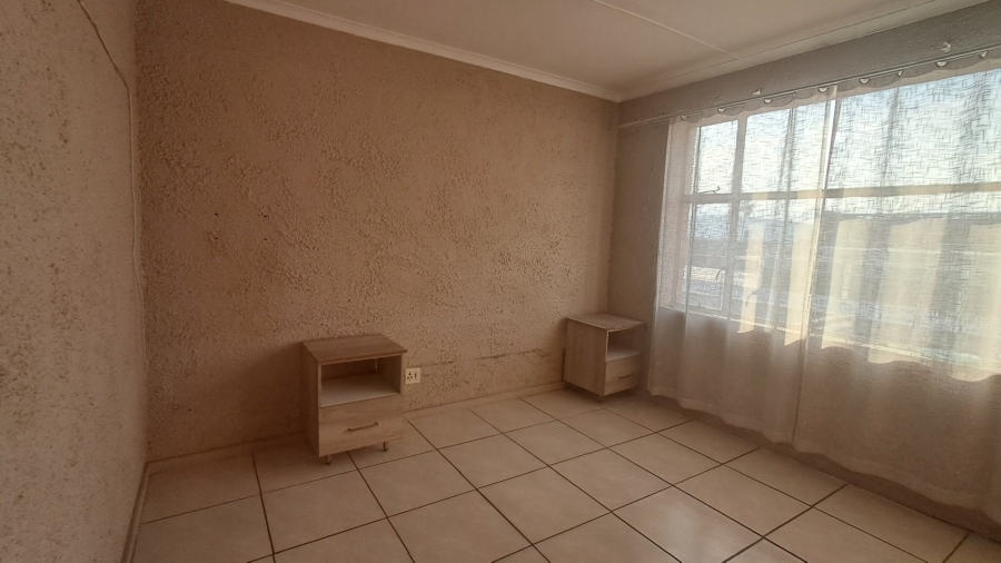 2 Bedroom Property for Sale in Gezina Gauteng