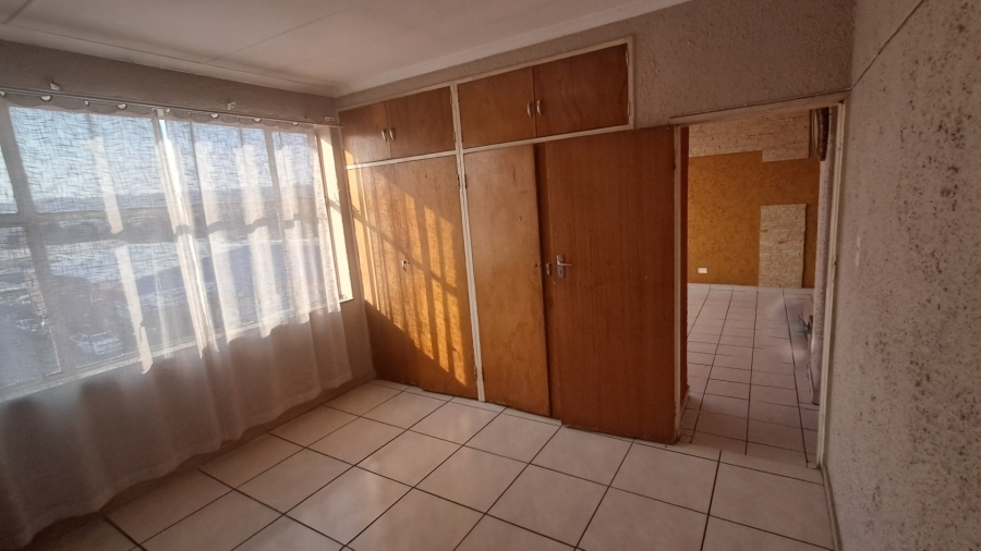2 Bedroom Property for Sale in Gezina Gauteng