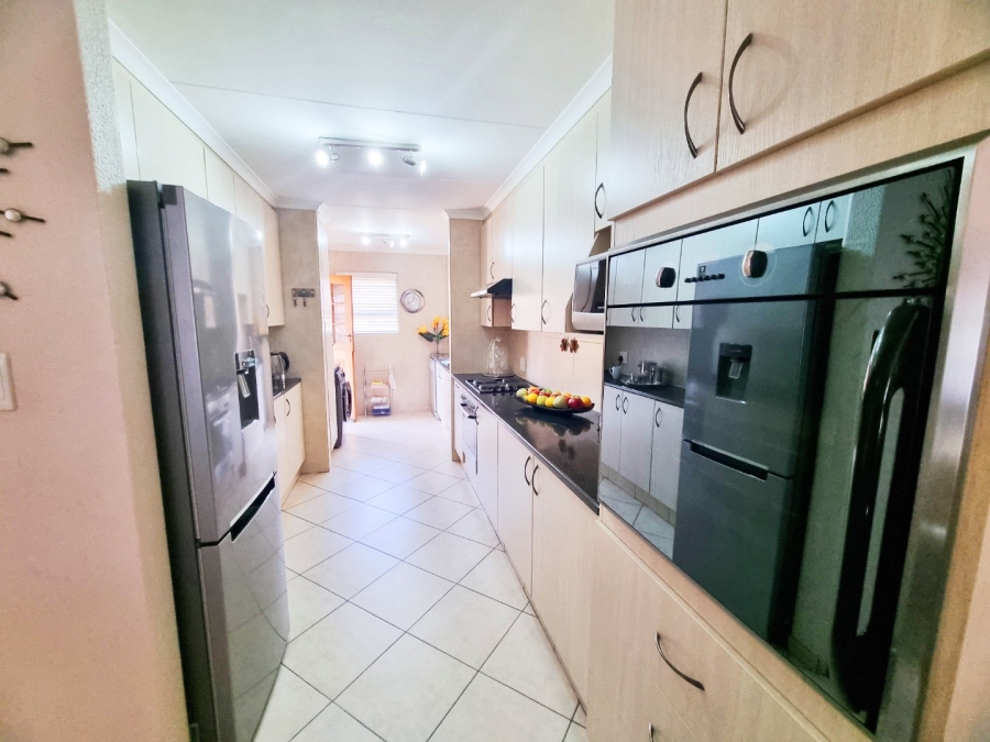 3 Bedroom Property for Sale in New Market Park Gauteng