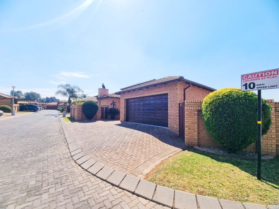 3 Bedroom Property for Sale in New Market Park Gauteng