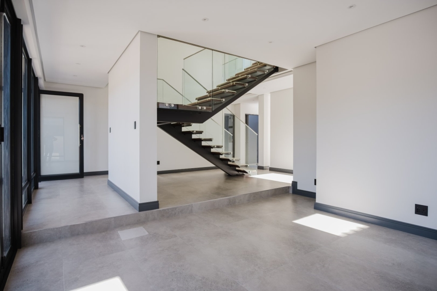 4 Bedroom Property for Sale in Eye of Africa Gauteng