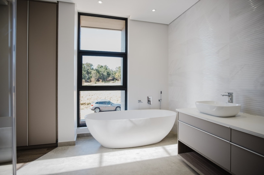 4 Bedroom Property for Sale in Eye of Africa Gauteng