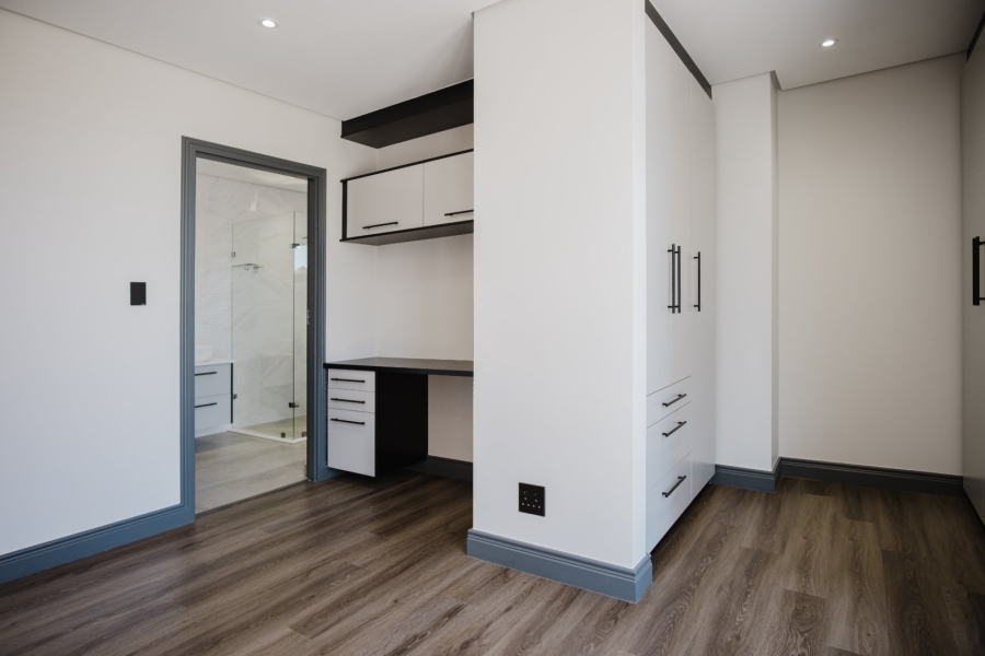 4 Bedroom Property for Sale in Eye of Africa Gauteng