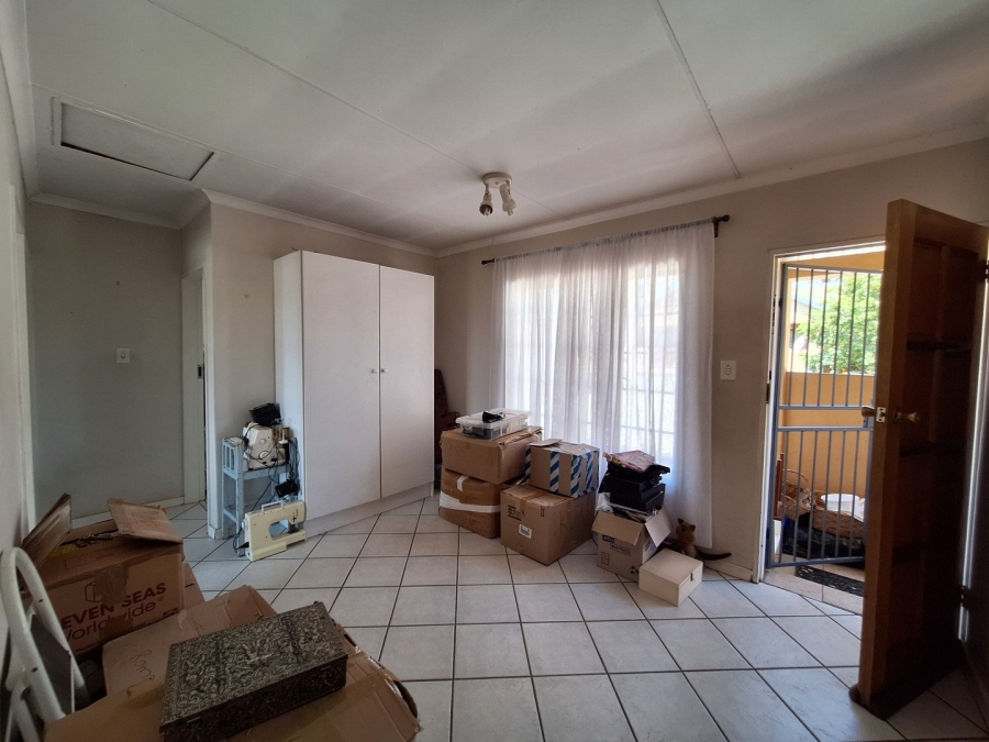 2 Bedroom Property for Sale in Amberfield Crest Estate Gauteng