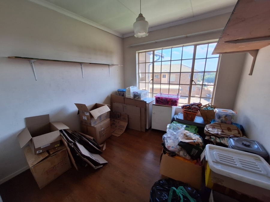 2 Bedroom Property for Sale in Amberfield Crest Estate Gauteng