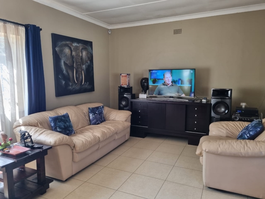 4 Bedroom Property for Sale in Sunnyridge Gauteng