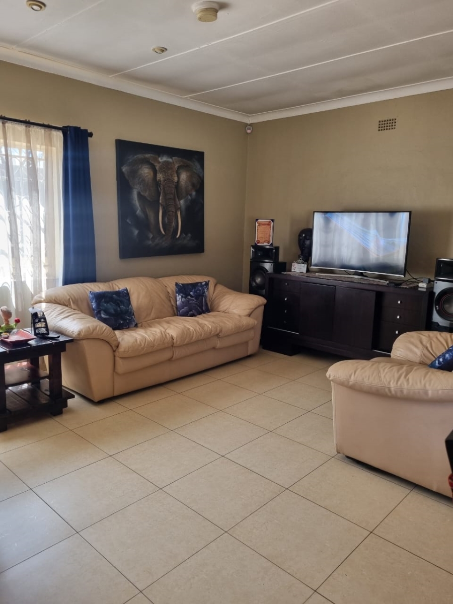 4 Bedroom Property for Sale in Sunnyridge Gauteng