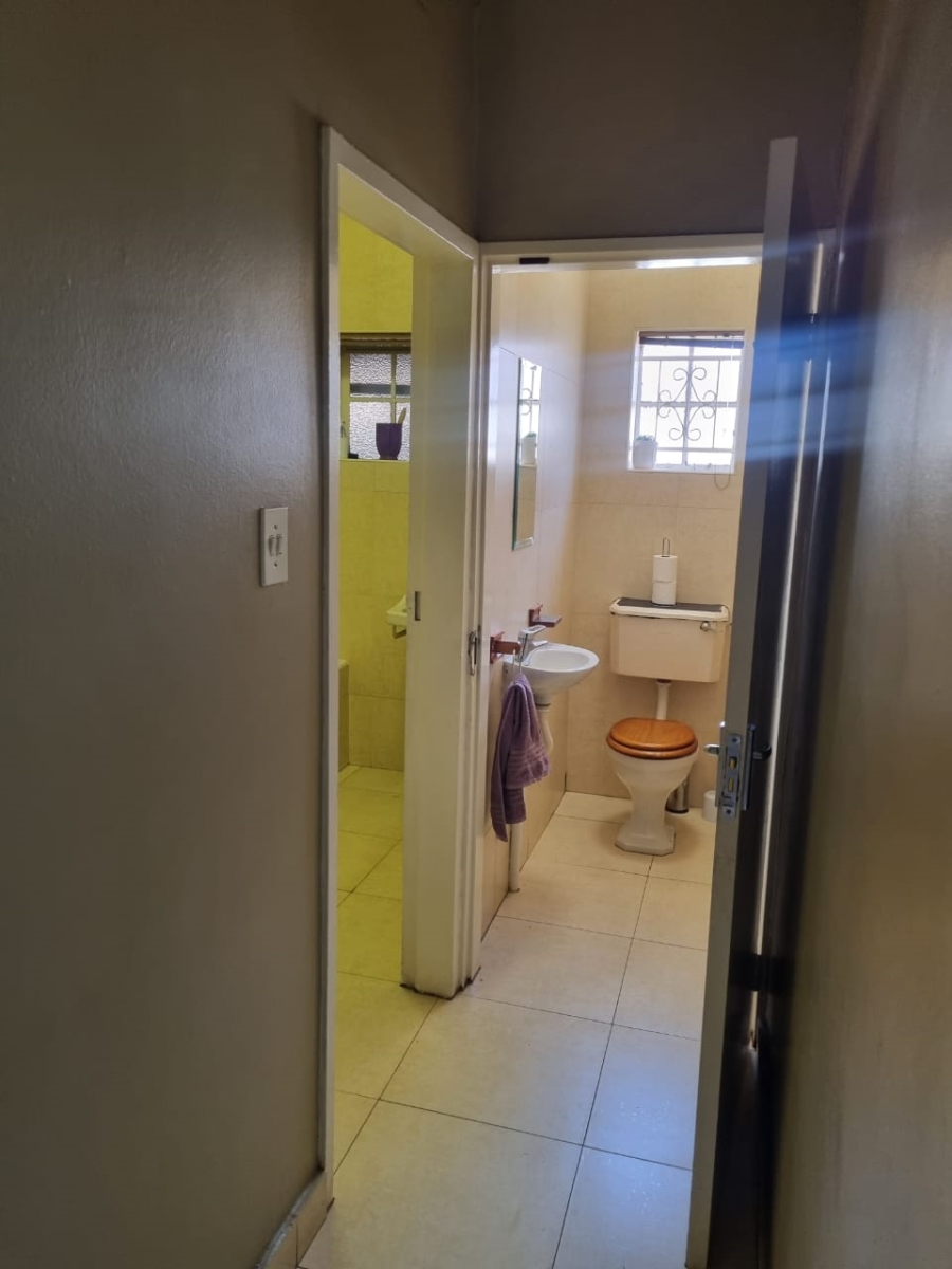 4 Bedroom Property for Sale in Sunnyridge Gauteng