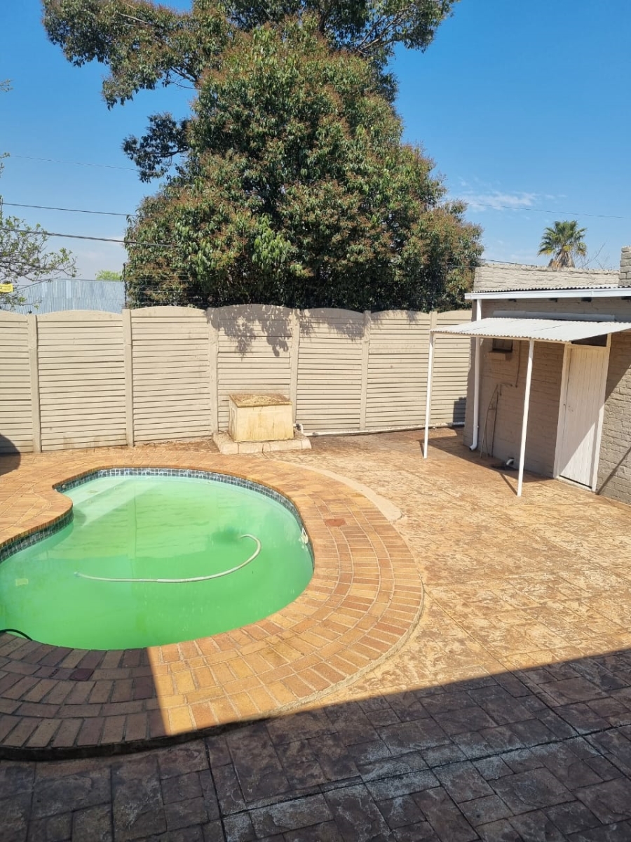 4 Bedroom Property for Sale in Sunnyridge Gauteng
