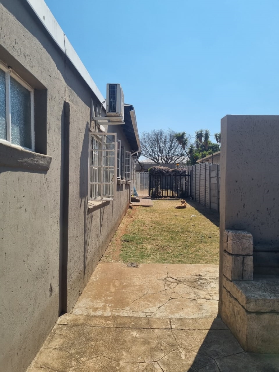 4 Bedroom Property for Sale in Sunnyridge Gauteng