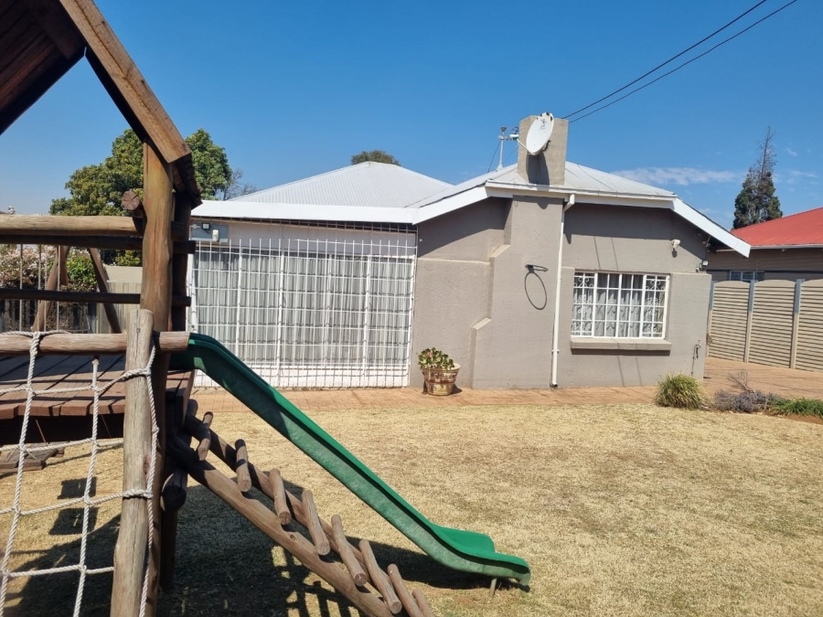 4 Bedroom Property for Sale in Sunnyridge Gauteng