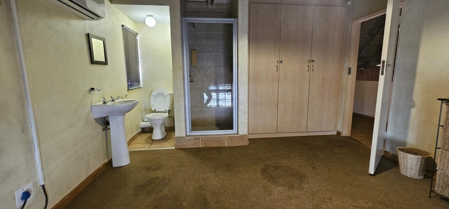 4 Bedroom Property for Sale in Heatherview Gauteng