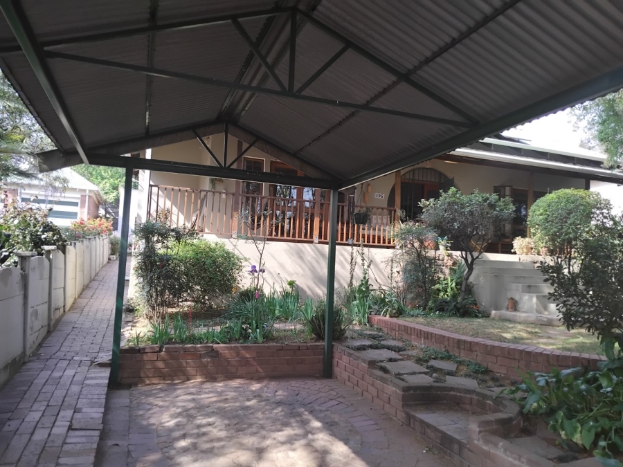 6 Bedroom Property for Sale in Kensington Gauteng