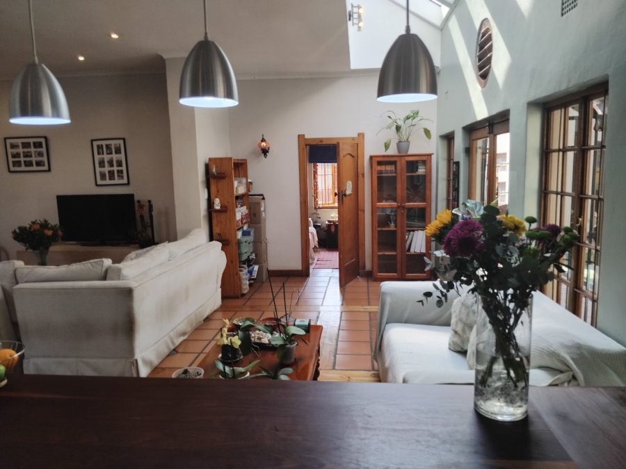 6 Bedroom Property for Sale in Kensington Gauteng