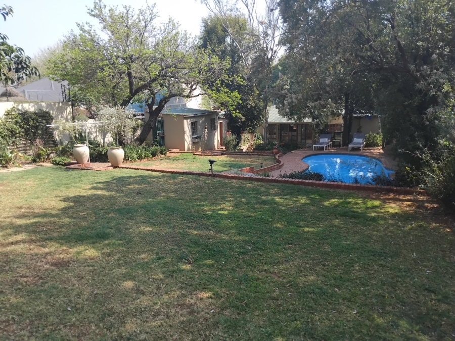 6 Bedroom Property for Sale in Kensington Gauteng