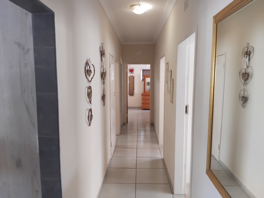 3 Bedroom Property for Sale in Woodmere Gauteng