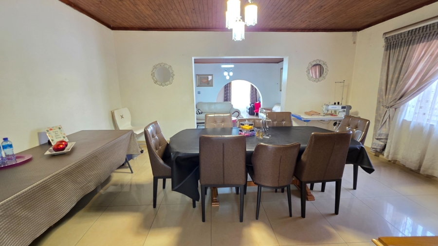 4 Bedroom Property for Sale in Laudium Gauteng