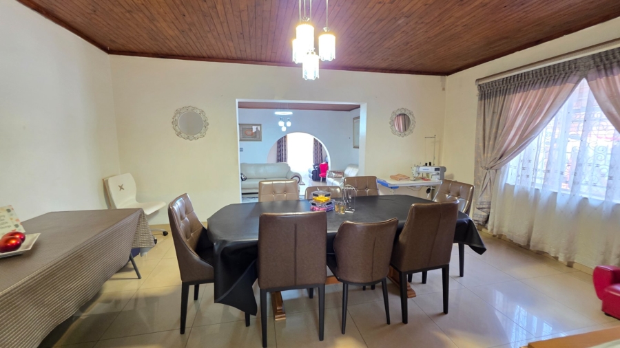 4 Bedroom Property for Sale in Laudium Gauteng