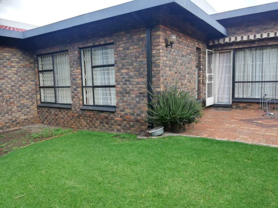 3 Bedroom Property for Sale in Montgomery Park Gauteng