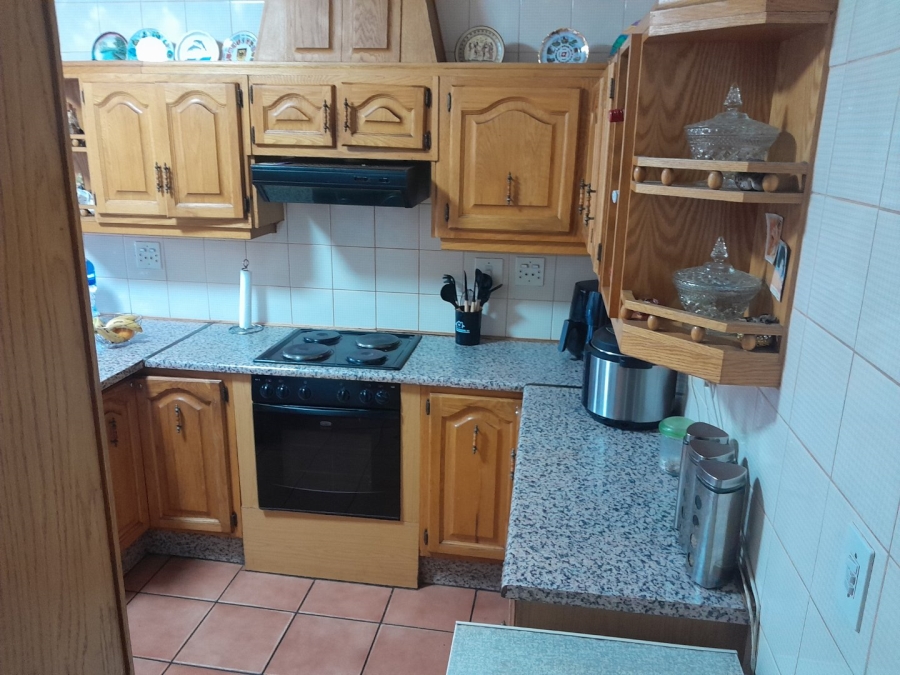 3 Bedroom Property for Sale in Cyrildene Gauteng