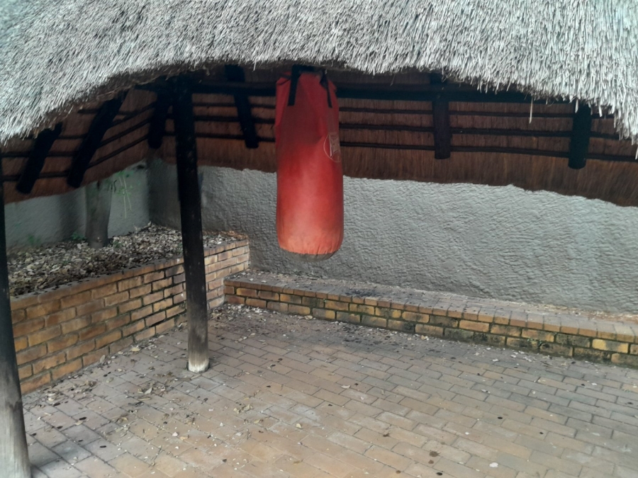 3 Bedroom Property for Sale in Cyrildene Gauteng