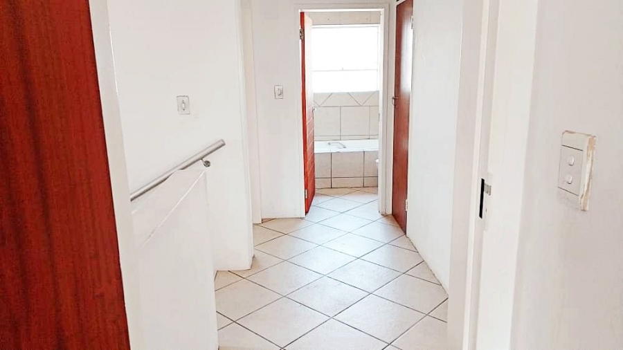 To Let 3 Bedroom Property for Rent in Wierda Park Gauteng
