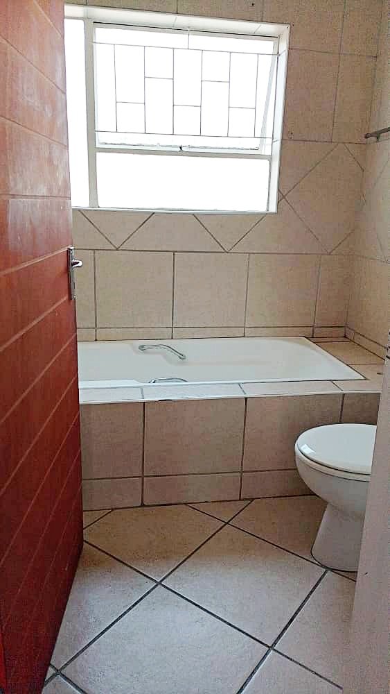 To Let 3 Bedroom Property for Rent in Wierda Park Gauteng