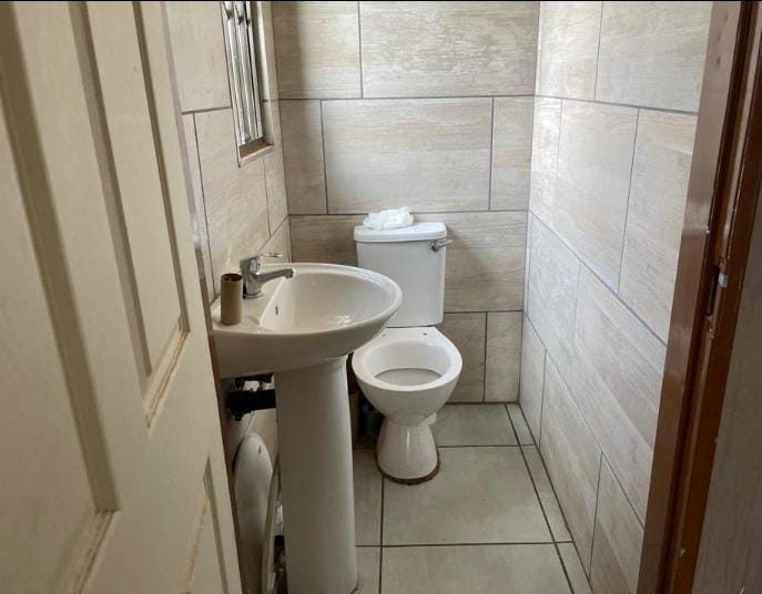 5 Bedroom Property for Sale in Lotus Gardens Gauteng