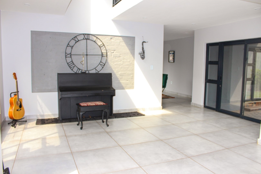 6 Bedroom Property for Sale in The Hills Game Reserve Estate Gauteng