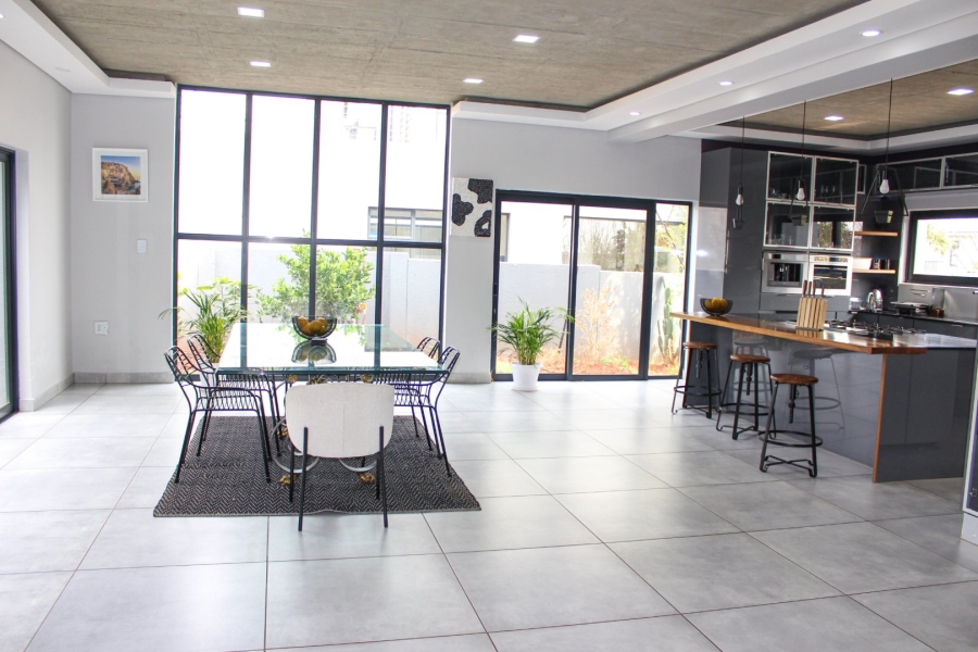 6 Bedroom Property for Sale in The Hills Game Reserve Estate Gauteng