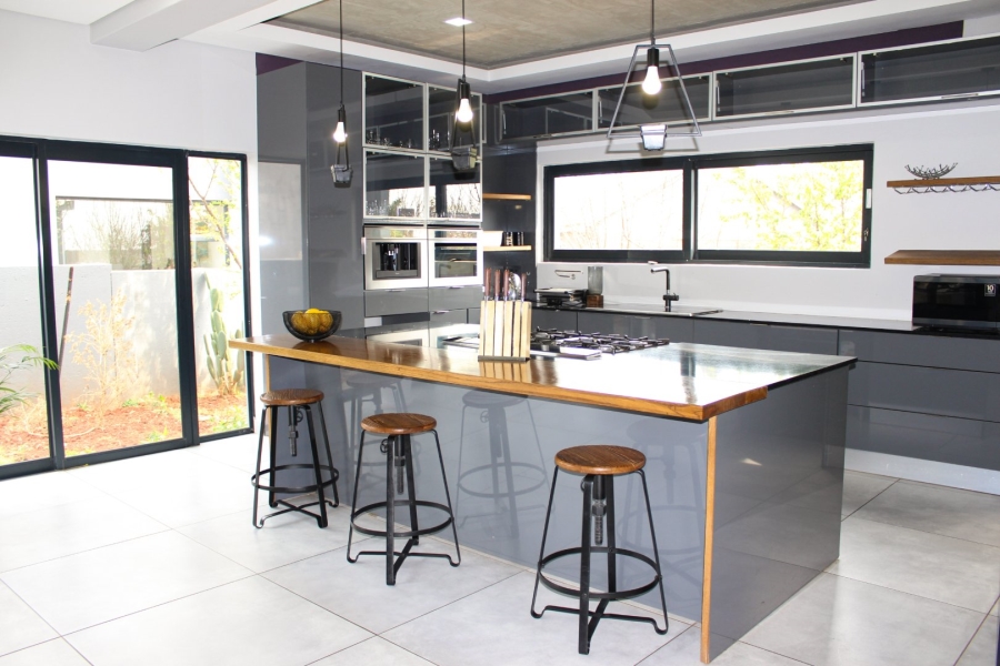 6 Bedroom Property for Sale in The Hills Game Reserve Estate Gauteng