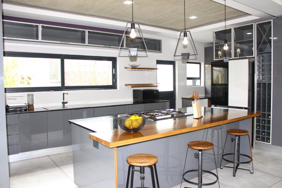 6 Bedroom Property for Sale in The Hills Game Reserve Estate Gauteng
