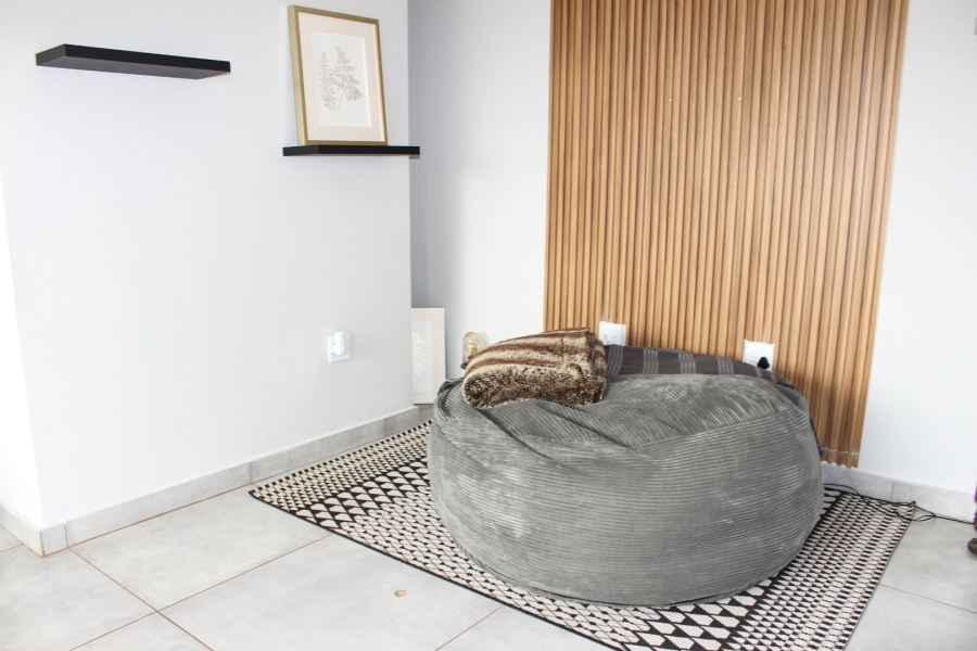 6 Bedroom Property for Sale in The Hills Game Reserve Estate Gauteng