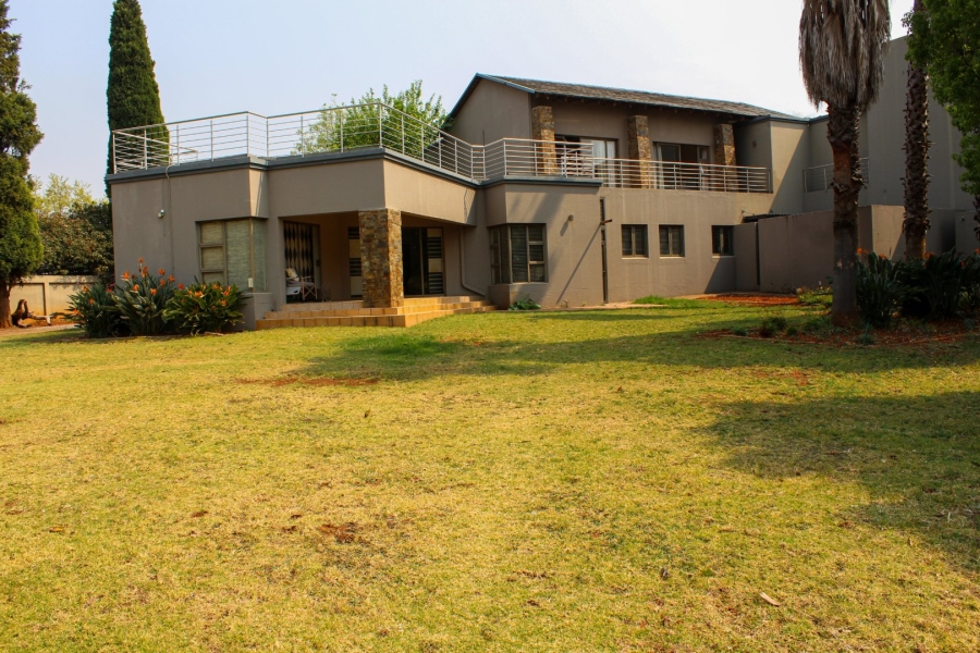 5 Bedroom Property for Sale in Mooikloof Equestrian Estate Gauteng