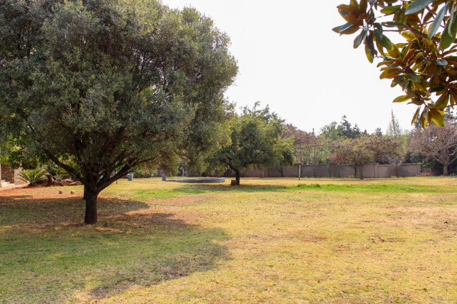 5 Bedroom Property for Sale in Mooikloof Equestrian Estate Gauteng