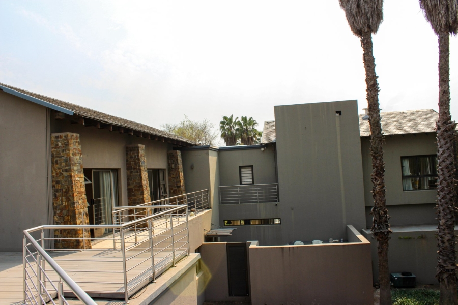 5 Bedroom Property for Sale in Mooikloof Equestrian Estate Gauteng