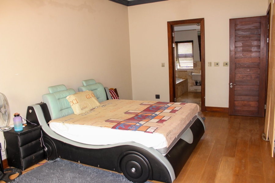 5 Bedroom Property for Sale in Mooikloof Equestrian Estate Gauteng