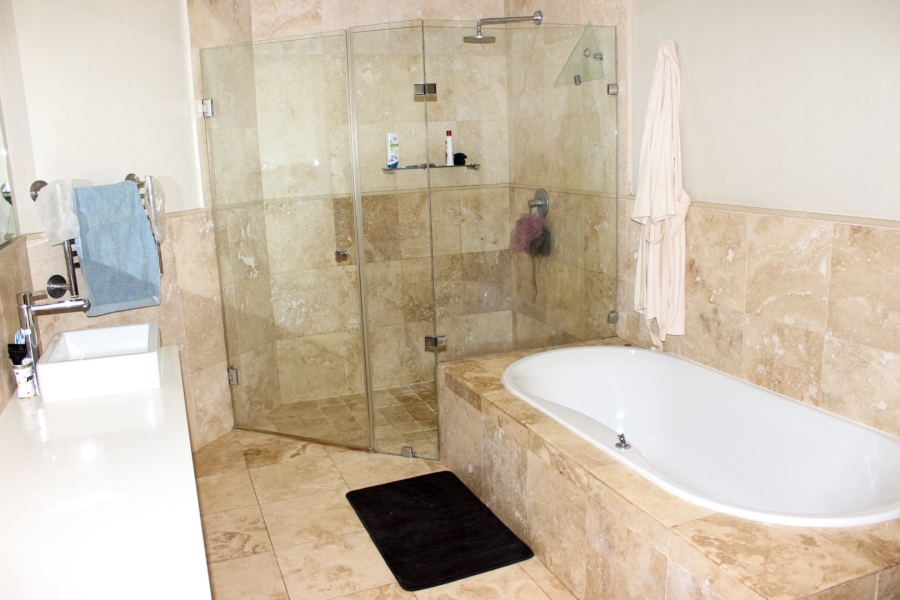 5 Bedroom Property for Sale in Mooikloof Equestrian Estate Gauteng