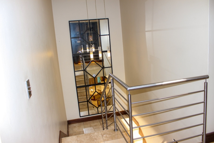 5 Bedroom Property for Sale in Mooikloof Equestrian Estate Gauteng
