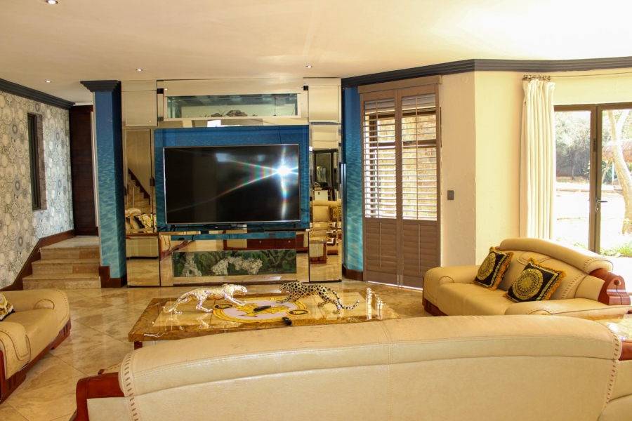 5 Bedroom Property for Sale in Mooikloof Equestrian Estate Gauteng