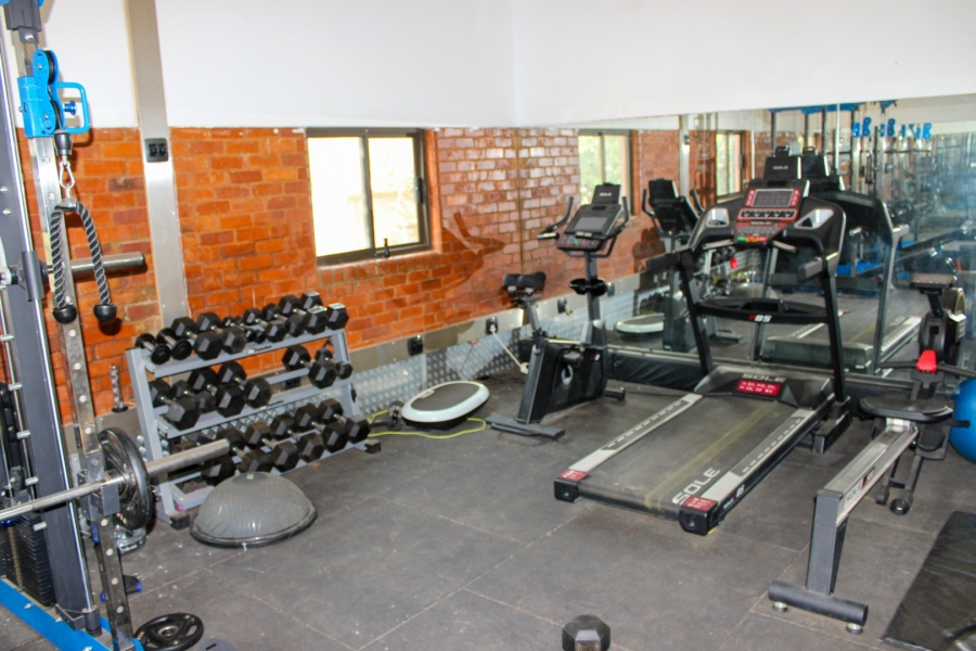 5 Bedroom Property for Sale in Mooikloof Equestrian Estate Gauteng