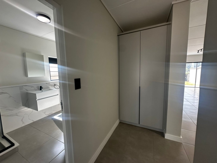To Let 3 Bedroom Property for Rent in Waterfall Gauteng