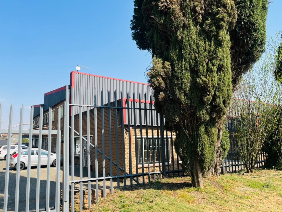  Bedroom Property for Sale in Jet Park Gauteng